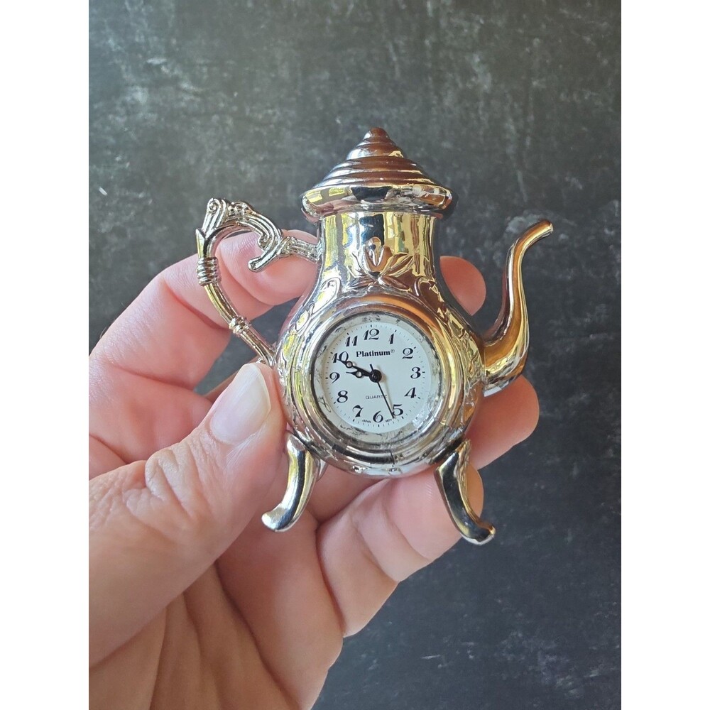 Tea Kettle Clock READ Description